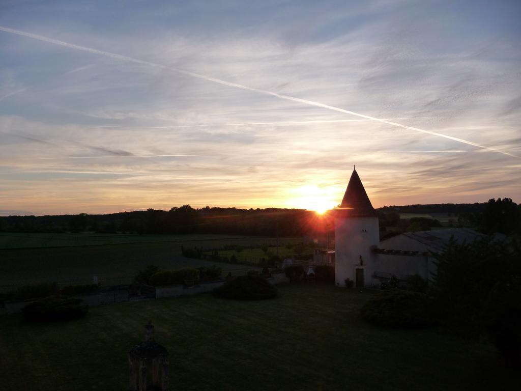 Chateau Du Bourbet Cherval Екстериор снимка